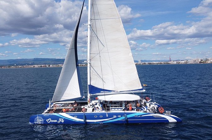 1 Hour Catamaran Sailing Tour in Cambrils - What This One-Hour Cruise Actually Offers
