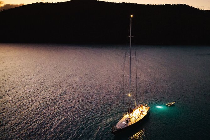 2 Day & 2 Night Whitsunday Islands Sailing Adventure on Condor - Food, dietary needs, and what to pack