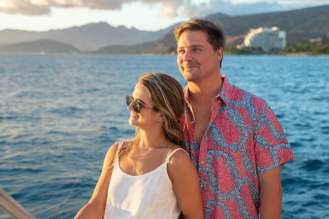 2-Hour Oahu Sunset Catamaran Sail - Cocktails, juice, and a practical snack spread