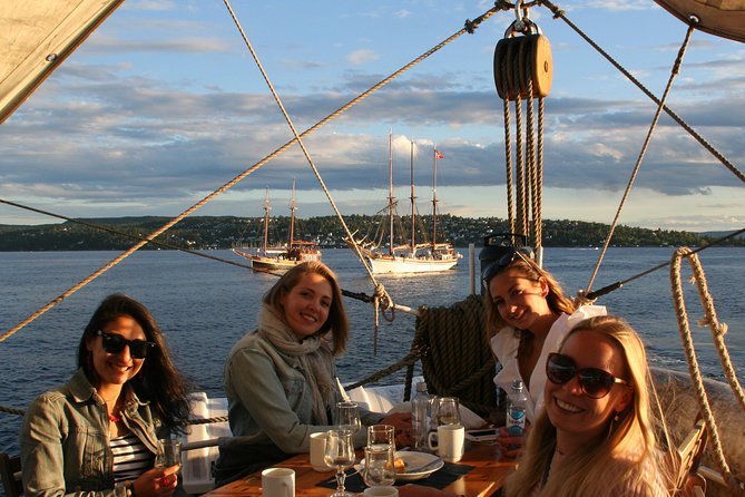 2-Hour Oslo Fjord Sightseeing Cruise by Sailing Ship - The first stretch through Oslo harbor