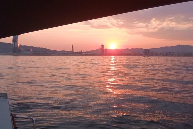 2-Hour Sailing Tour in Barcelona with Open Bar & Snacks - Price and value at $54.44