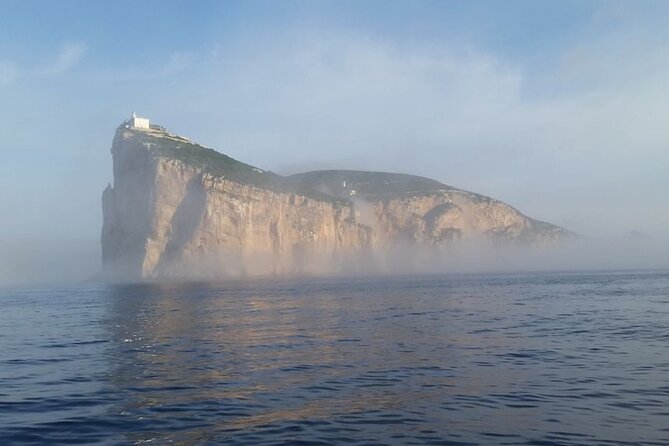2-hour sunset tour by sailboat with aperitif. - Aperitif, local wine, and what you do not get