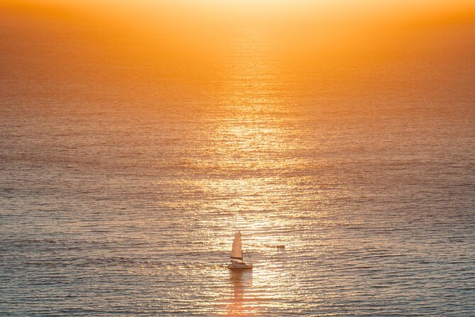 2 hours Private sunset experience by sailboat in Cascais - Leaving Cascais Marina at 7:00 pm