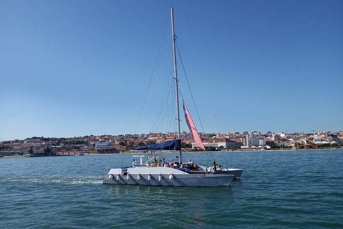 2H Private Sailing Catamaran "Vertigo" Tour in Lisbon up to 18pax - What is included on board