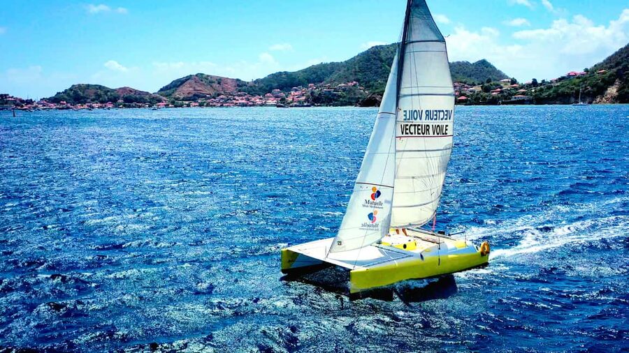2h Sailing catamaran in La Baie des Saintes - Sailing from Terre-de-Haut toward Grande Baie