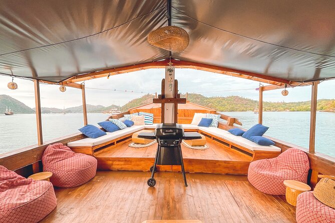3 Days Deluxe Boat Private Cabin Sailing Trip in Komodo Island - Should you book it?
