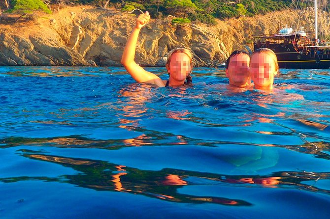 3 hours Kassandra Sunset or Day sailing yacht tour - Setting out from Chrousso Marina