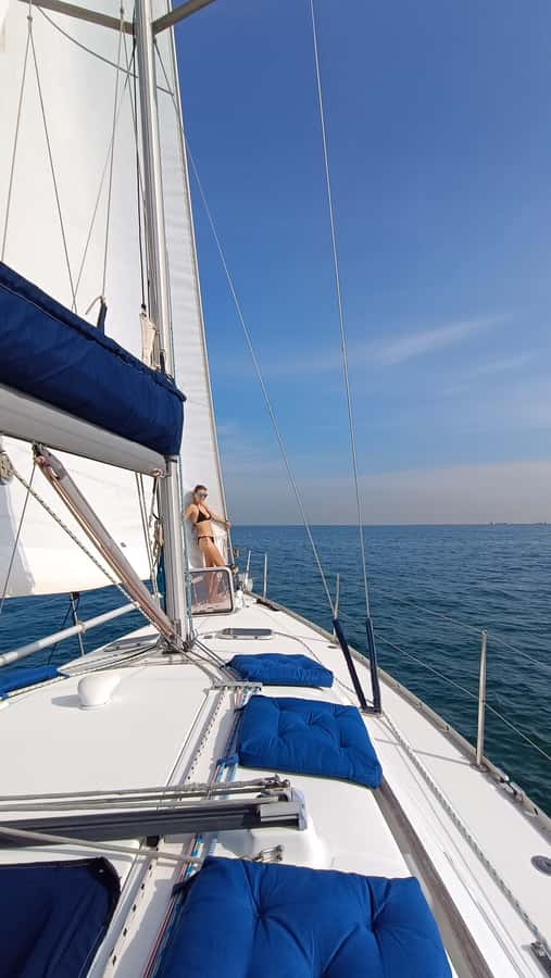 3 hrs Sailboat sea adventure in Dubai with Burj Khalifa view - Key things to know before you book