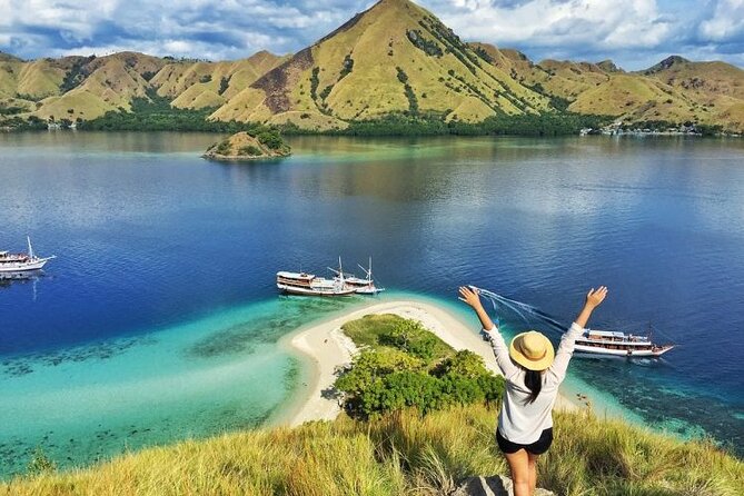 3D2N Sailing Komodo Living on Board Fiday to Sunday (Labuan Bajo) - Day One: Kelor Island, Dragons, and the Sunset Bats