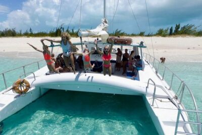 4-Hour Catamaran Sail and Snorkel Tour from Grace Bay