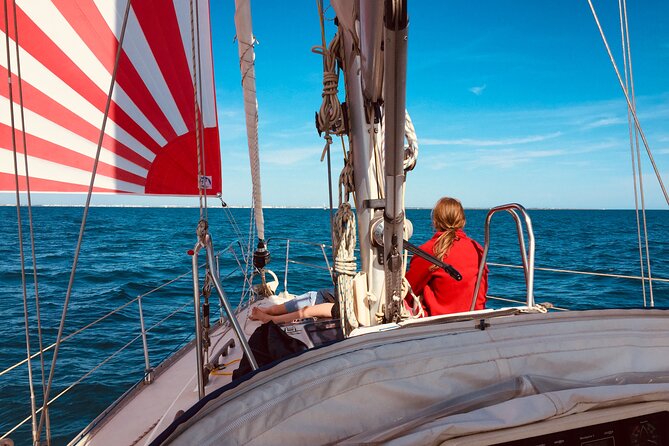 7-day cruise in a 12-meter sailboat - Leaving from Le Grau-du-Roi and Port Camargue