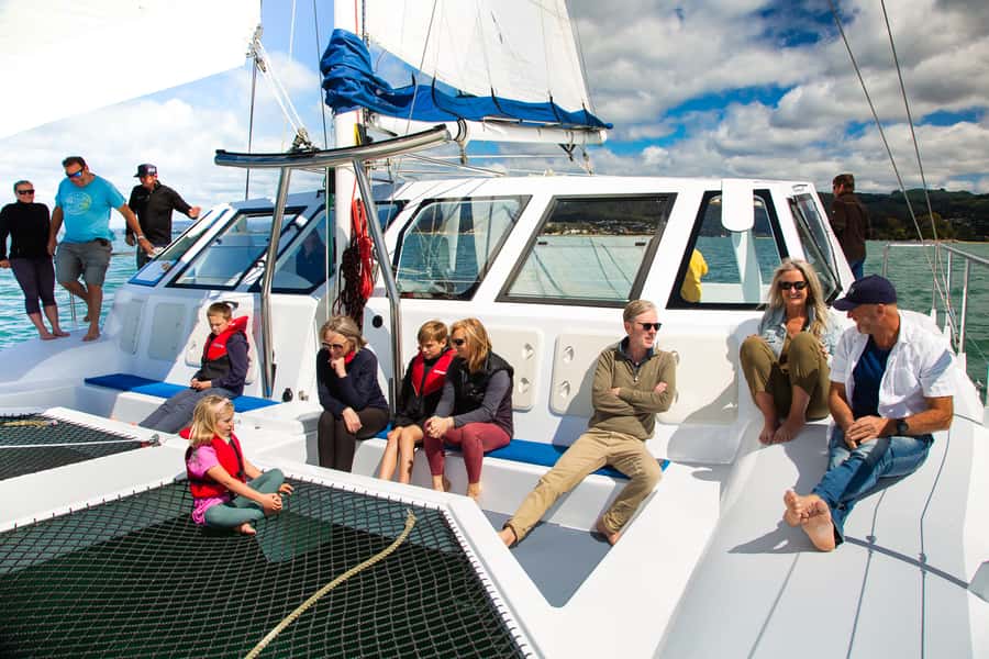 Abel Tasman National Park: Cruise, Walk & Sailing Tour - Look for fur seals along the coast