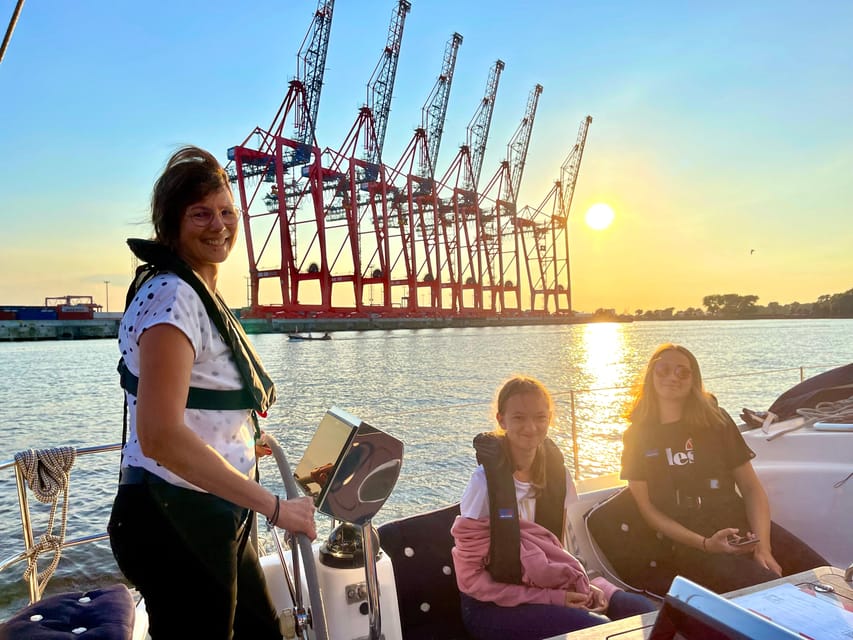 "After Work" - Sailing-Yacht Cruising Event, Hamburg/Elbe - Key points before you book