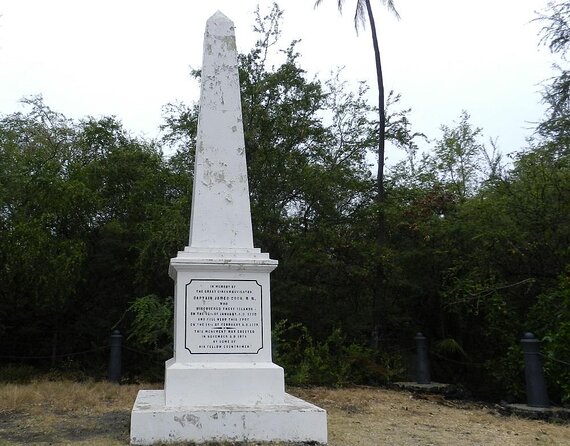 Afternoon Sail & Snorkel to the Captain Cook Monument - At a glance: what makes this trip special