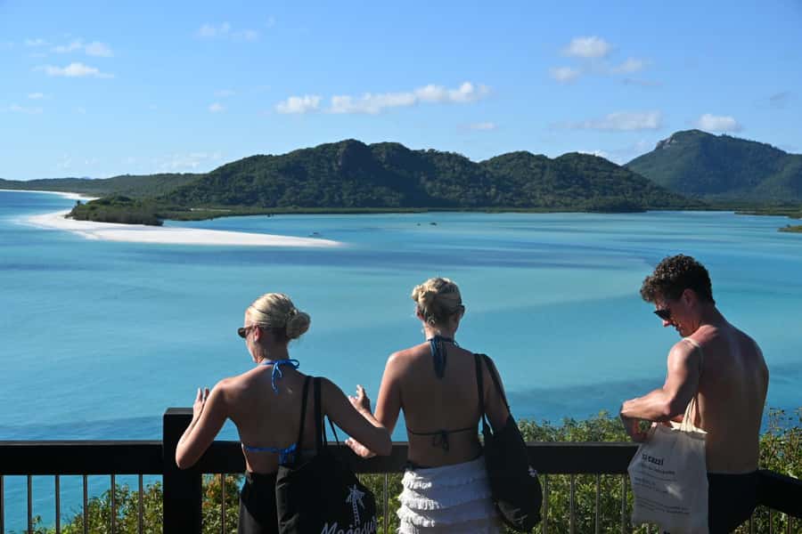 Airlie Beach: 2-Night Whitsundays Sailing Trip with Meals - What the $460 price includes