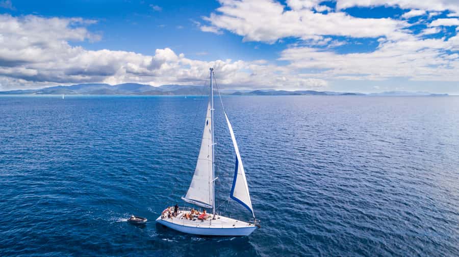Airlie Beach: Great Barrier Reef 2-Day, 2-Night Sailing Tour - Snorkeling the Great Barrier Reef with a purpose