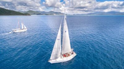 Great Barrier Reef 2-Day, 2-Night Sailing Tour