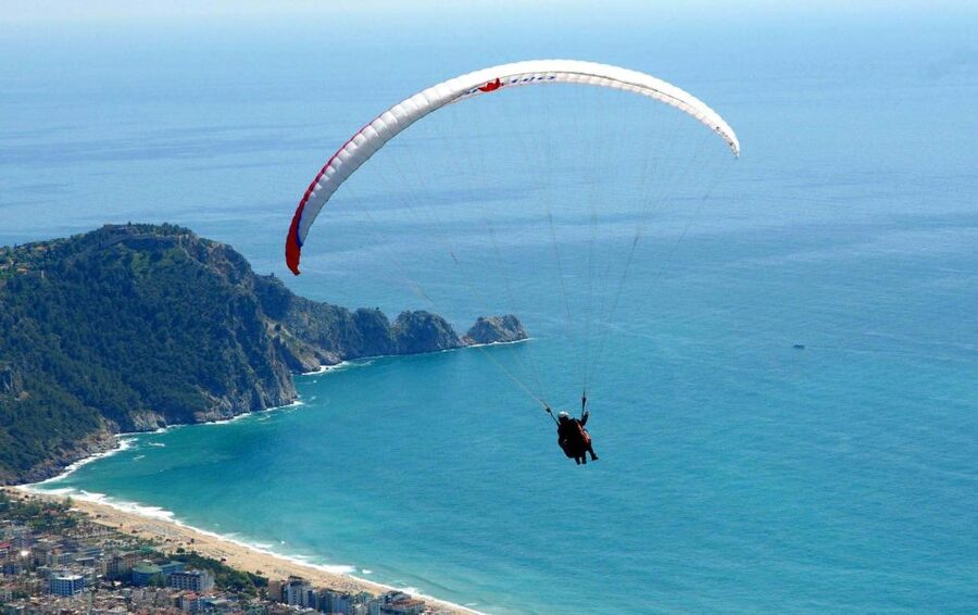 Alanya Paragliding Adventure Sail the Skies - Who will enjoy this experience most