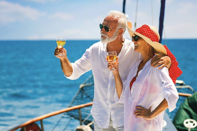 Albufeira: 2h30 Sunset Sailing Experience - "Unwind" - Setting sail from Albufeira Marina at 6:30 pm