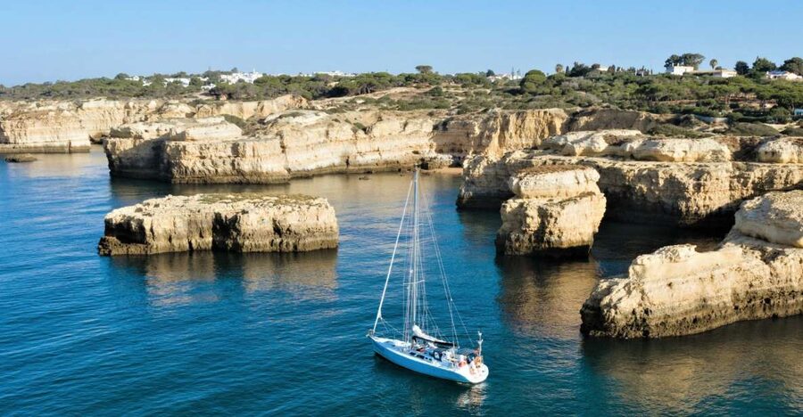 Albufeira: Sailing Boat Cruise BBQ & Open Bar on the Beach - Crew service and the small-group atmosphere