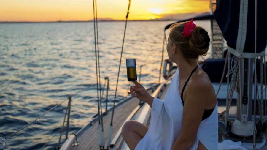 Alcudia: Romantic Sailing Trip with Diner for 2 - Dinner cooked on board by Jörn
