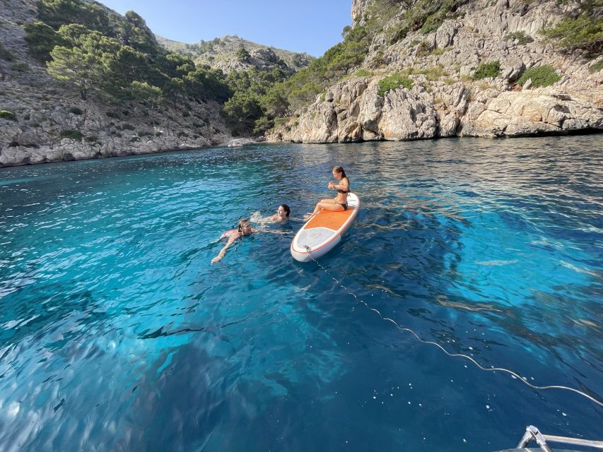 Alcudia: Sailing Yacht Excursion with Wine & Tapas - The Cala en Gossalba stop and two hours in the bay