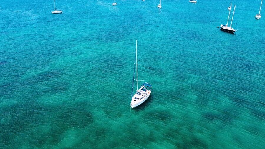 Alghero: Sailboat excursion in Porto Conte bay w/ Lunch - Lunch in Porto Conte Bay