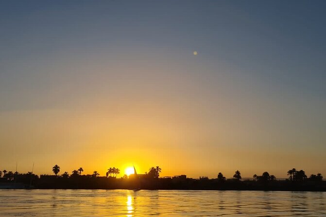 Amazing Sunset sailing by Felucca in Luxor -2 Hours (Private) - Who will enjoy this most