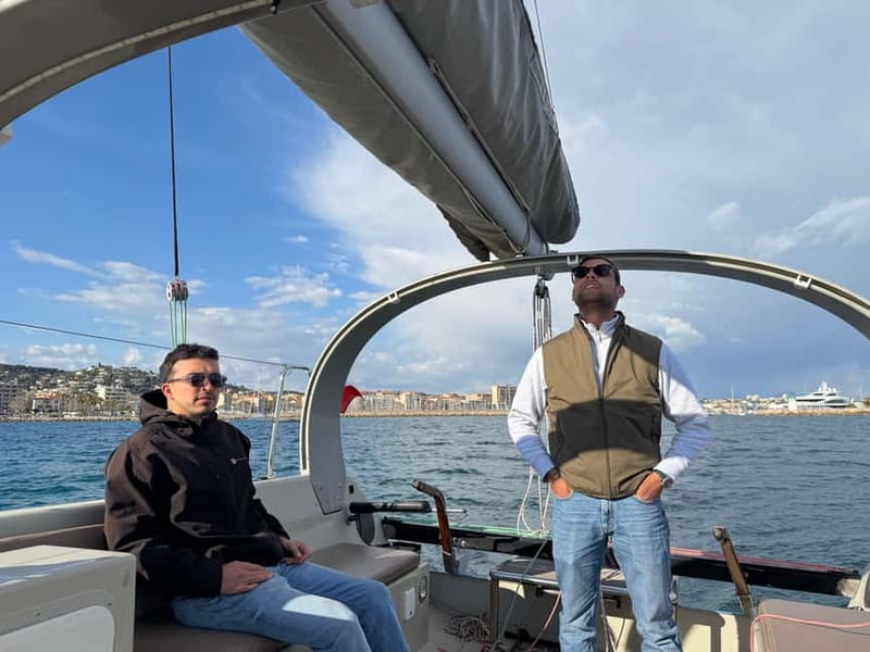 Antibes : Discover the Art of Sailing on a Scenic Cruise - Practical advice for a smoother trip