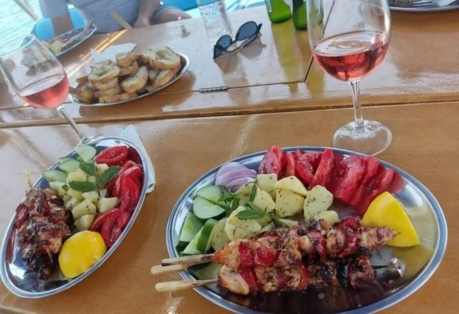 Antiparos: Private Sailing Cruise with Swim Stops and Lunch - Faneromeni Bay on the way back