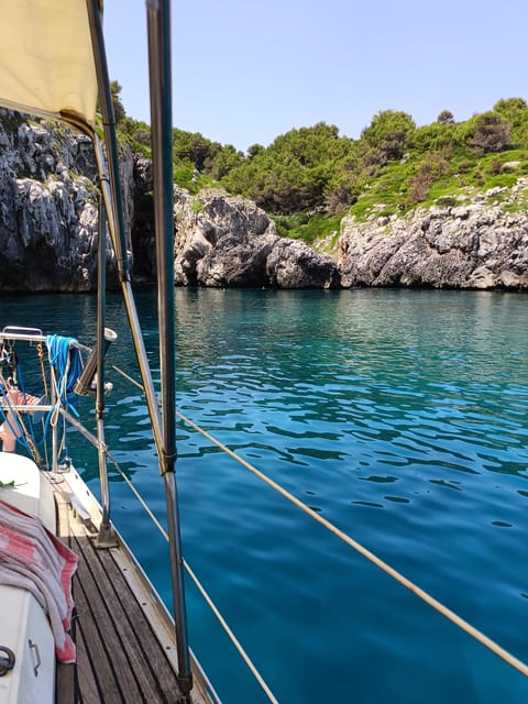 Apulia: sailing boat tour with aperitif - Swimming and snorkeling in changing conditions