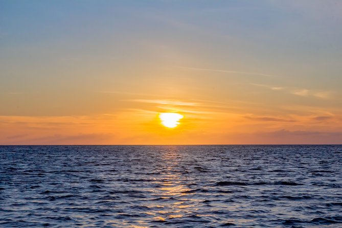 Aruba Sunset Sail Cruise Aboard The Dolphin Catamaran - What the $59 price really buys you