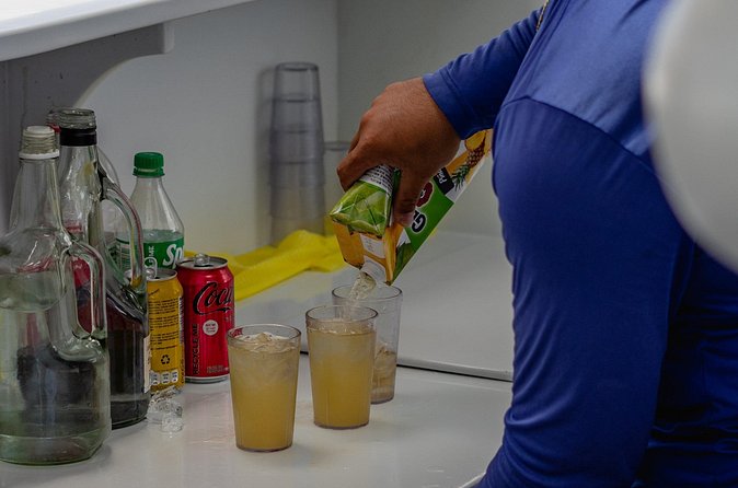 Aruba Sunset Sail - The Arusun Catamaran - Light snacks, not a full meal