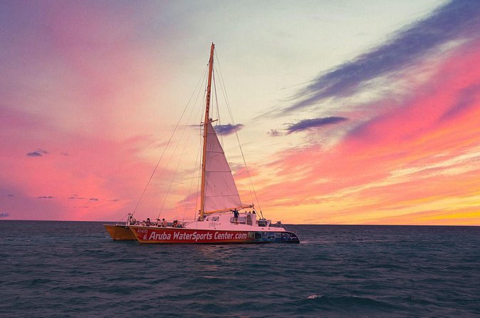Aruba Sunset Sail - The Arusun Catamaran - Crew service and the feel on board