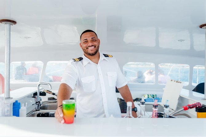 Aruba Sunset Sail with Appetizers and Open Bar - Appetizers are snacks, not a meal