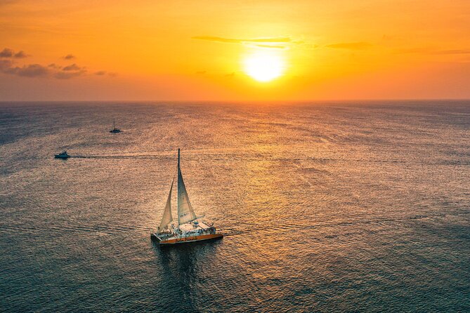 Aruba Sunset Sail with Open Bar - Drinks, Snacks, and the Open-Bar Value