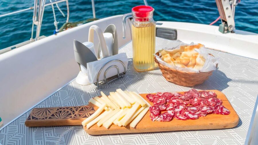Asinara: Full Day Sailboat Excursion from Stintino - Sailing Back With Time to Relax