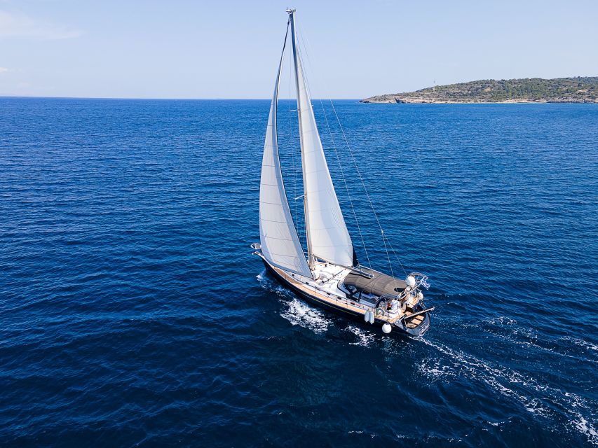 Athens Riviera: Private daily sailing cruise with lunch - Leaving Athens behind on the Athenian Riviera
