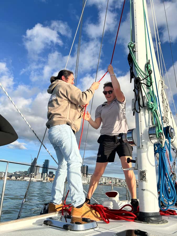 Auckland Harbour 1.5-Hour Sailing Cruise - FAQ