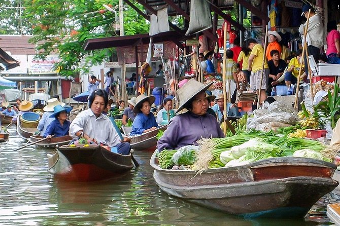 Ayutthaya Bicycle Tour, ATV, Floating Market and Sunset Sail - Cycling through Ayutthaya’s central monuments