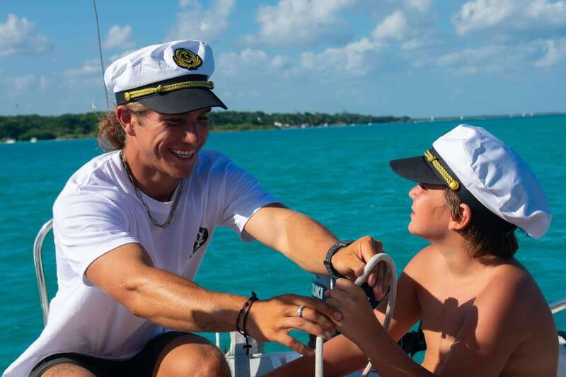Bacalar: Private Sailboat Tour with Lagoon Swimming - What the $102 price really includes