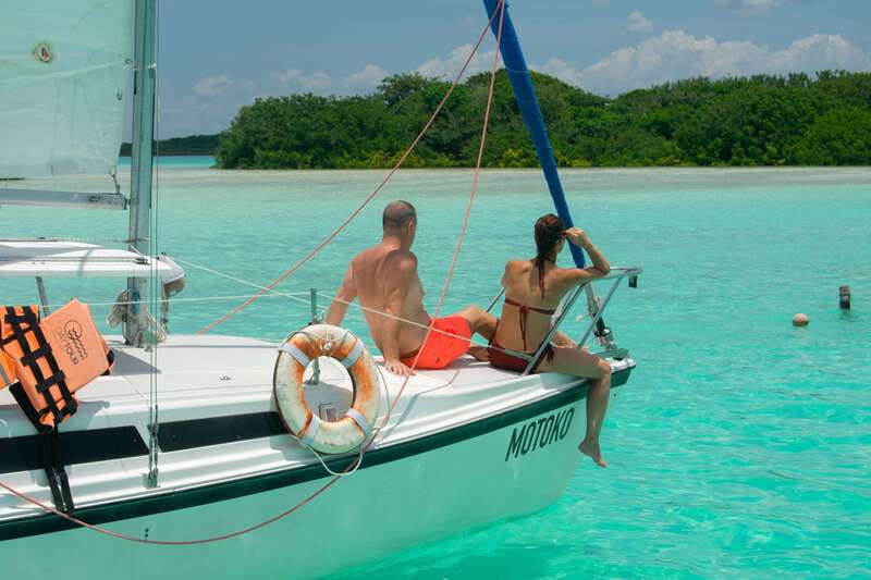 Bacalar: Private Sailboat Tour with Lagoon Swimming - Practical advice for a smooth outing