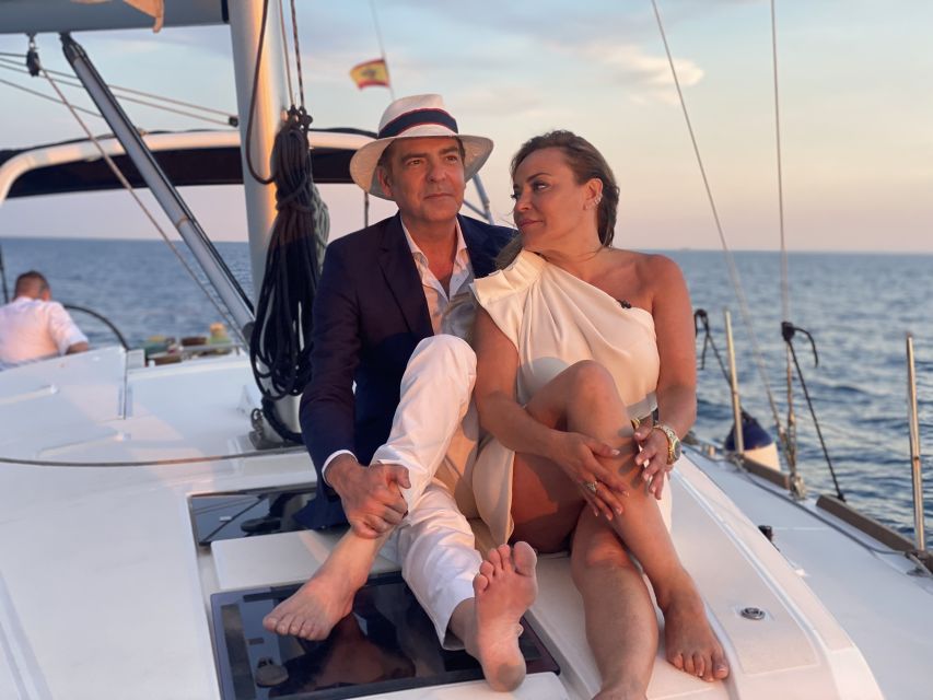 Barcelona 1 hour Scenic Sailboat Tour with Snacks and Drinks - Twenty-one minutes of sailing along Barcelona