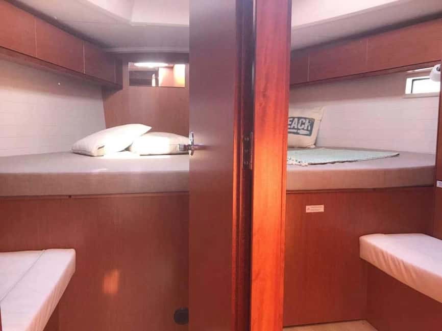 Barcelona: 2-hour sailboat cruise at noon or sunset. - Captain Sergio and the service