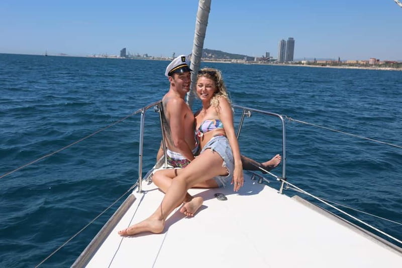 Barcelona 2h private sailing tour for 11 with local Skipper - Who will enjoy this private sailing trip most