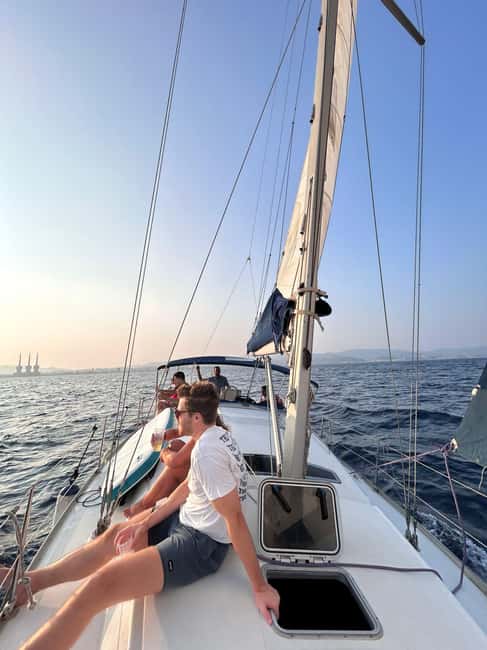 Barcelona Badalona : Sailboat Tour, Snacks, Drinks, Swimming - Who will enjoy this most