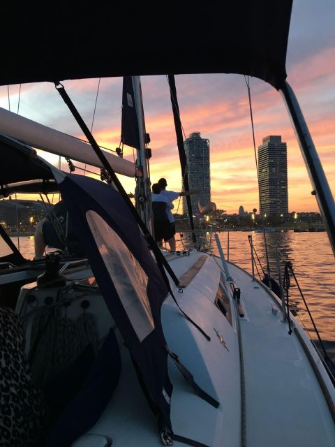 Barcelona: Boat trip with cava in amazing sailboat - Olympic Village and Barcelona’s modern waterfront