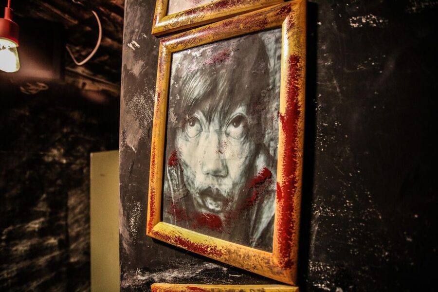 Barcelona: Escape Room Experience and Sailing Cruise - Snacks and drinks add real value