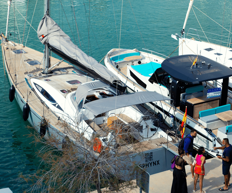 Barcelona: Luxury Yacht Private Sailing Tour - Why Barcelona is better from a yacht