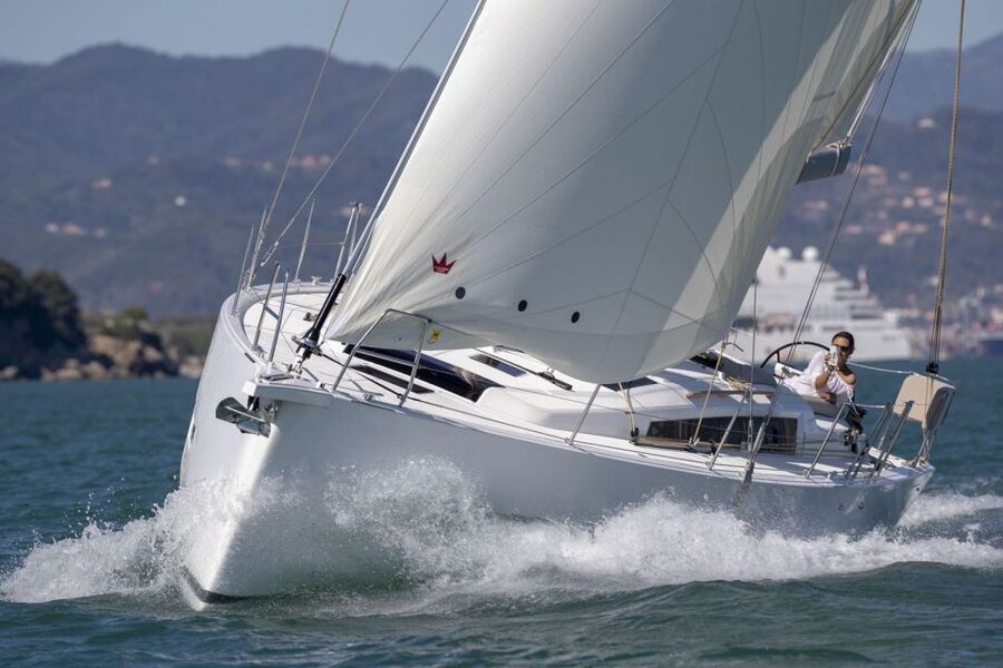 Barcelona: Midday or Sunset Sailing with Open Bar and Snacks - Key points to know before booking
